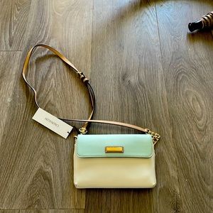Brand new Calvin Klein purse super cute look for any occasion.